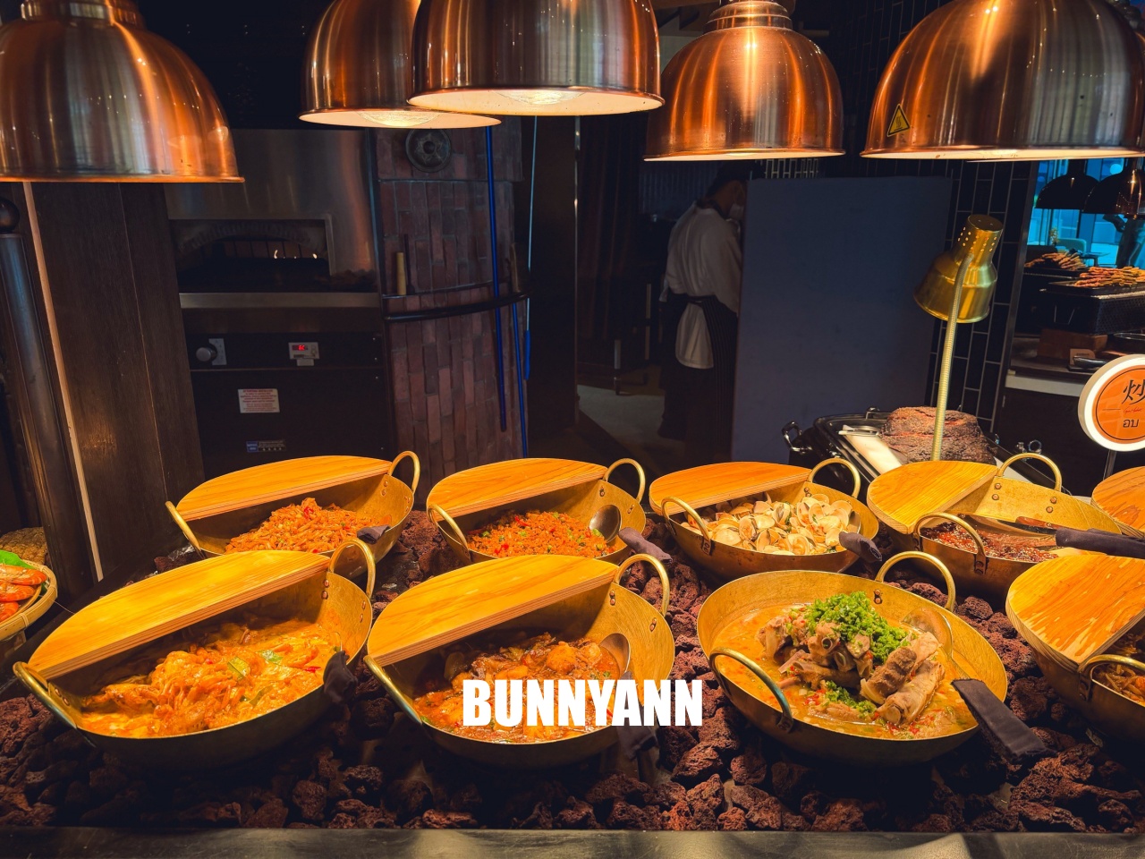 大直最強泰式料理吃到飽！泰市場大直英迪格店，北海道蟹、牛排無限爽吃！