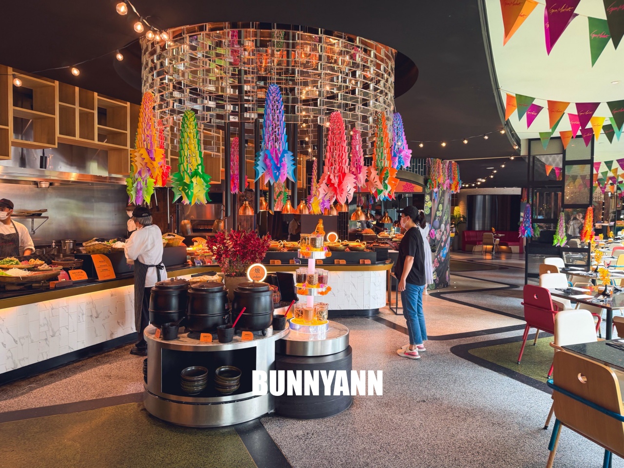 大直最強泰式料理吃到飽！泰市場大直英迪格店，北海道蟹、牛排無限爽吃！