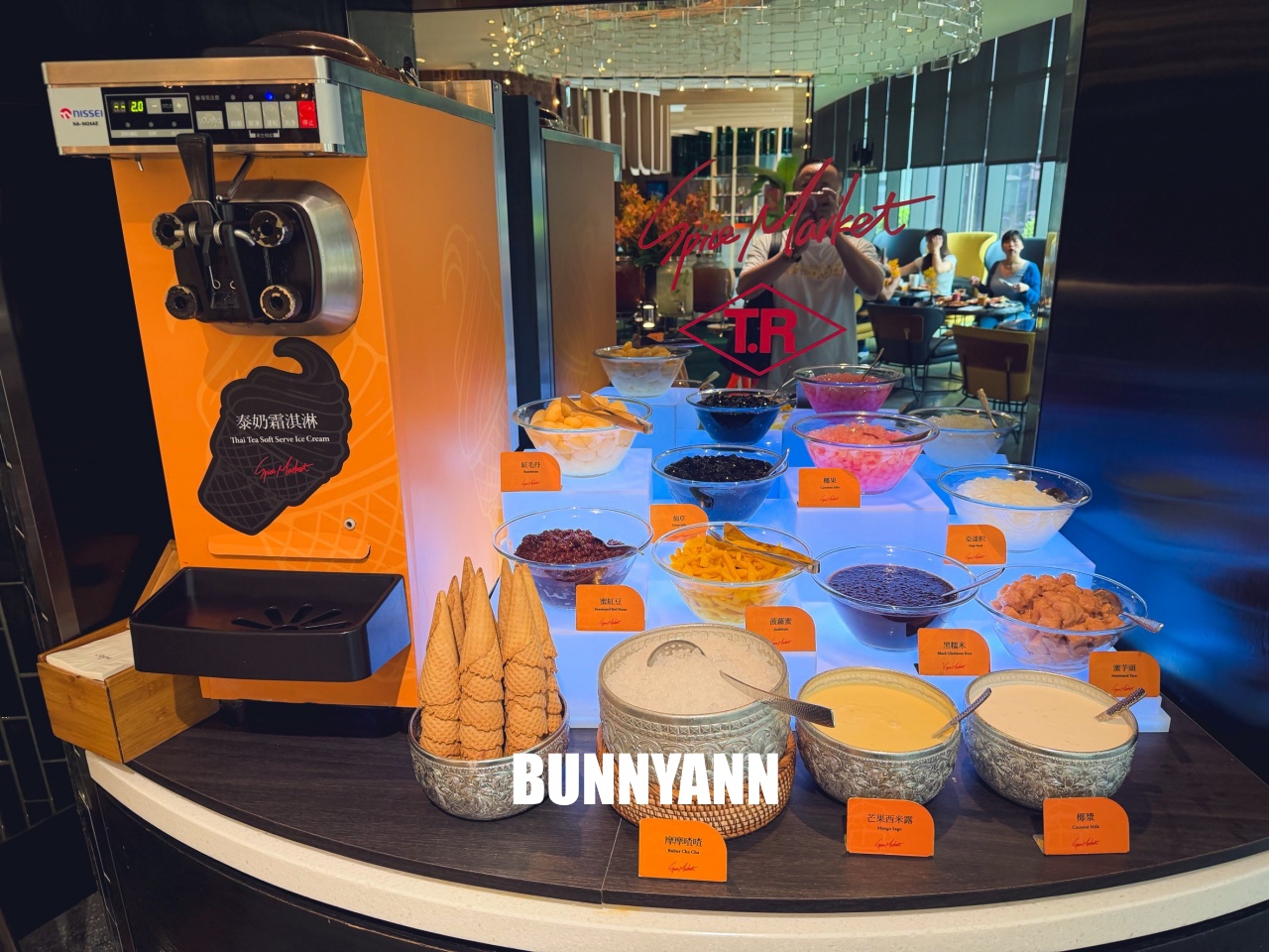 大直最強泰式料理吃到飽！泰市場大直英迪格店，北海道蟹、牛排無限爽吃！