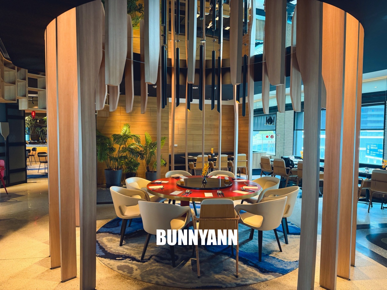 大直最強泰式料理吃到飽！泰市場大直英迪格店，北海道蟹、牛排無限爽吃！