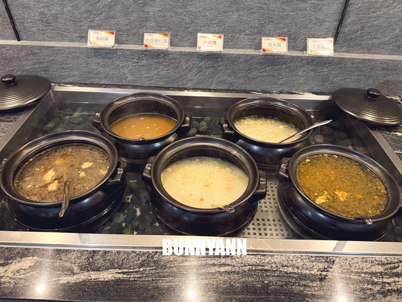 還很多人沒吃過！是熱菜吃到飽店家，最低消費390吃超飽，百種餐點是招牌主打