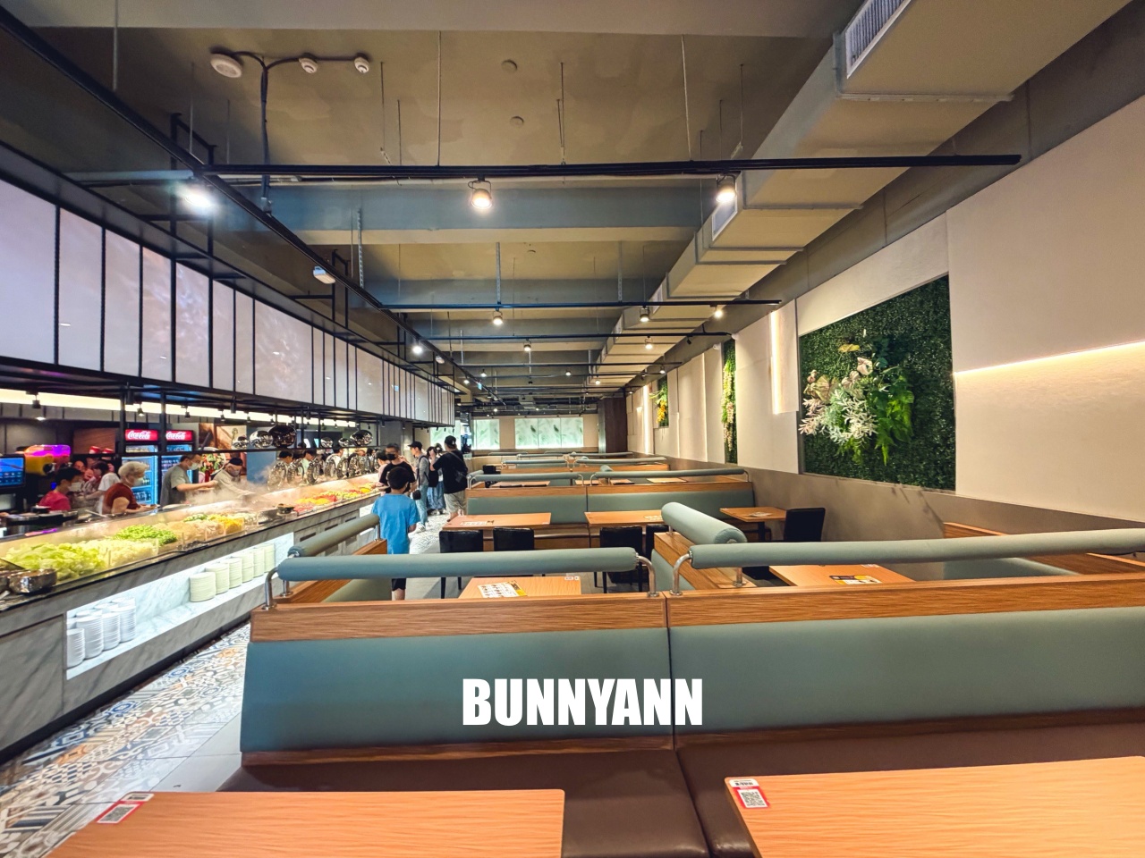 還很多人沒吃過！是熱菜吃到飽店家，最低消費390吃超飽，百種餐點是招牌主打