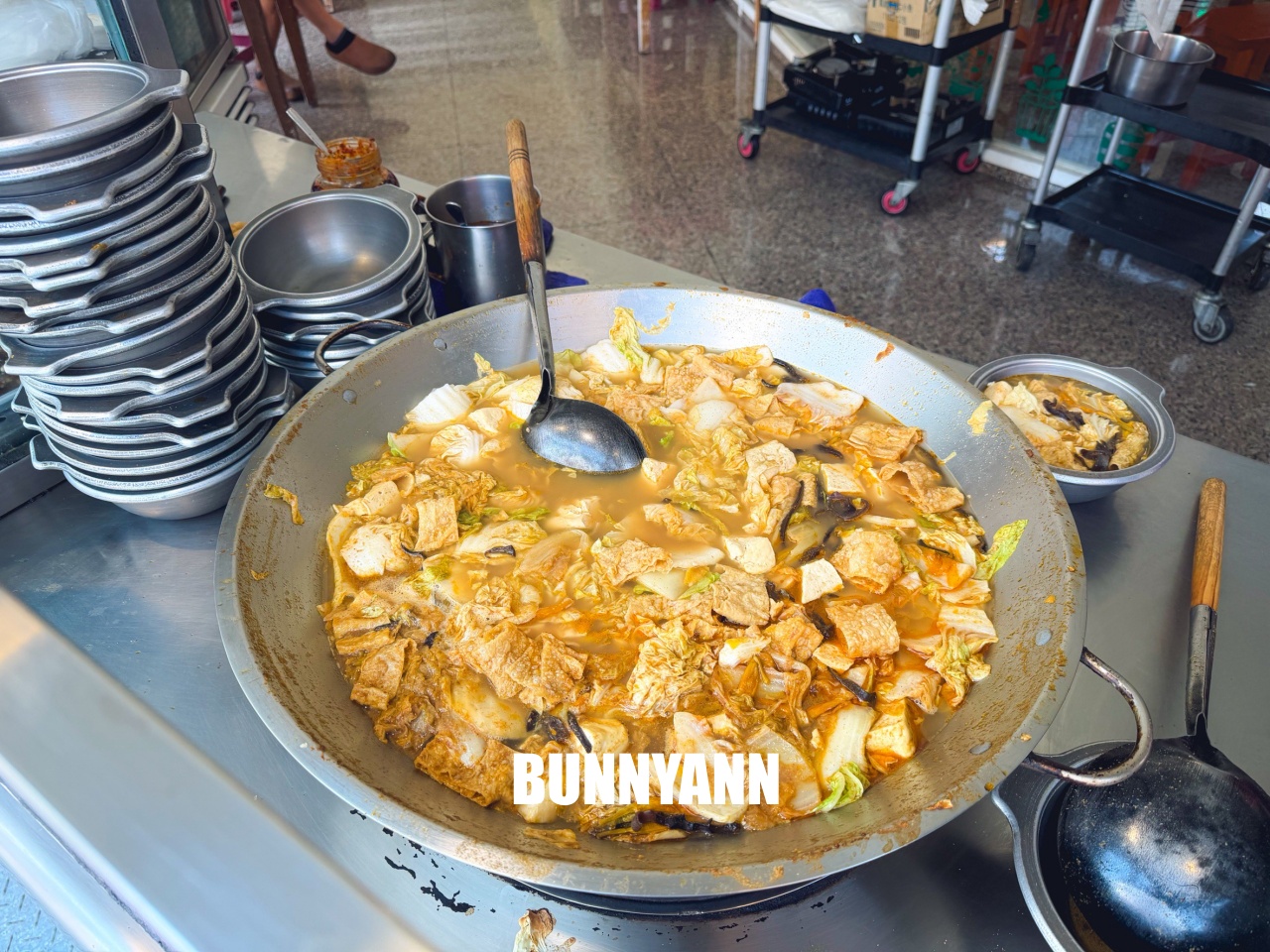 必吃霸王沙鍋魚頭！在地人狂推內行懂點沙鍋菜加魚肉，只要120元就超滿足