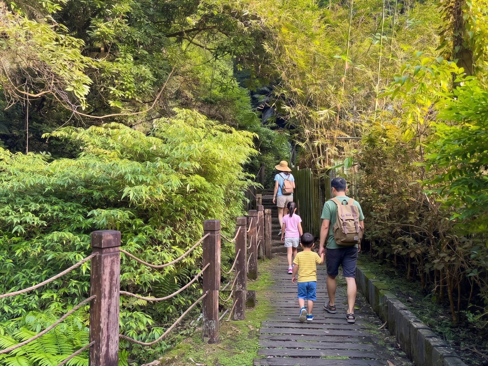 銀河洞越嶺登山步道