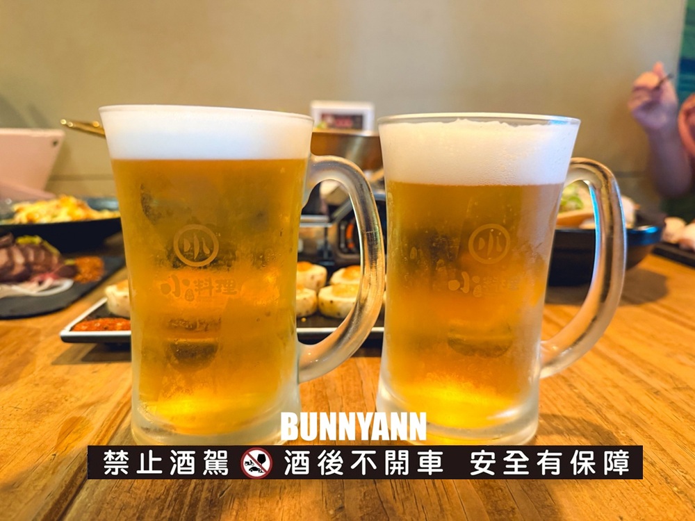很多人不知道，是日式料理店家，點超巨蛤仔鍋就夠吃，烤肉串也是招牌