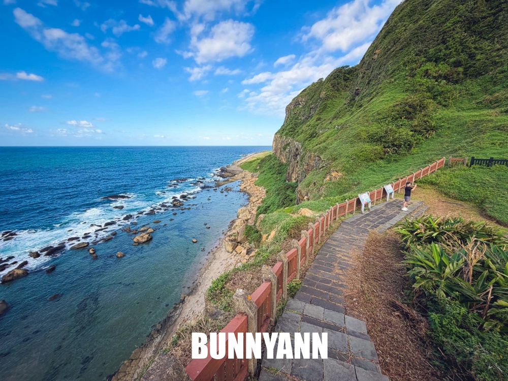 原本只是想來看海，結果走進翠綠山谷捨不得走，連基隆嶼都能一路看到