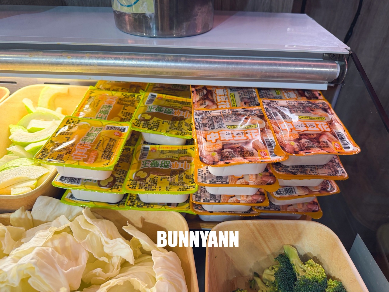 一半人沒吃過！是火鍋吃到飽店家，低消399起就能吃很飽，近百樣食材是招牌