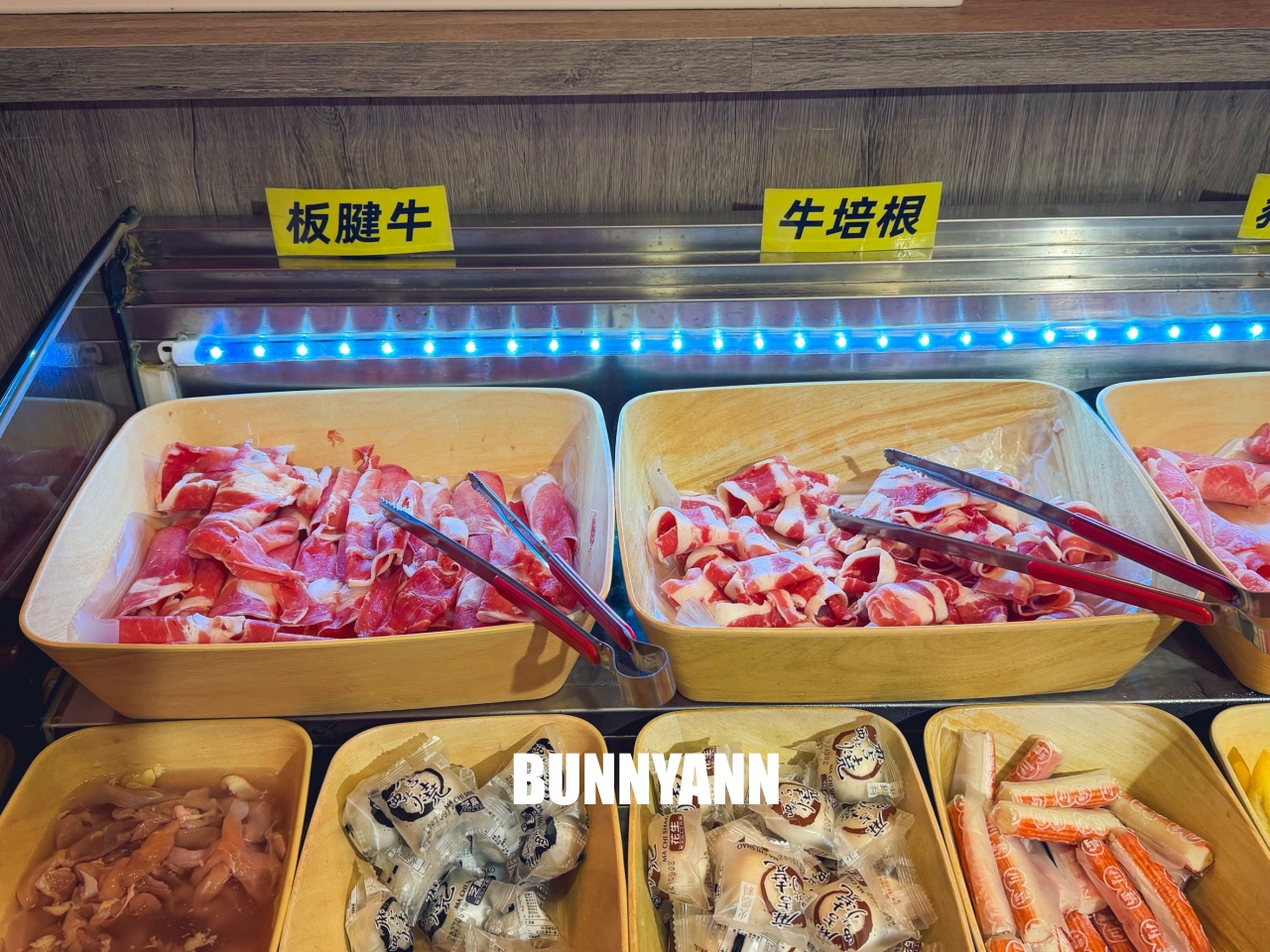 一半人沒吃過！是火鍋吃到飽店家，低消399起就能吃很飽，近百樣食材是招牌