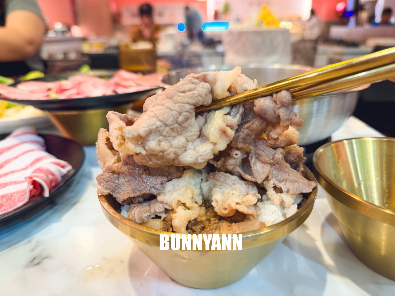 一半人沒吃過！是火鍋吃到飽店家，低消399起就能吃很飽，近百樣食材是招牌
