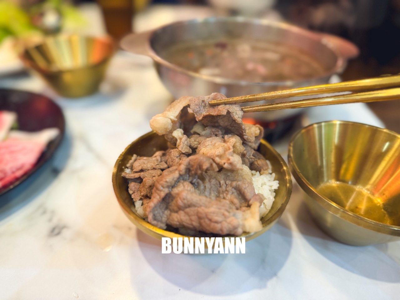 一半人沒吃過！是火鍋吃到飽店家，低消399起就能吃很飽，近百樣食材是招牌