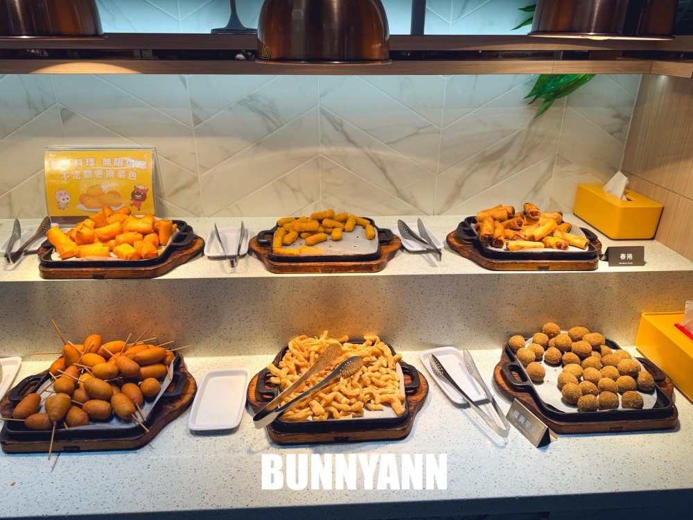很多人不知道,是牛排自助餐店家,低消390元享吃到飽,多種水果是主打 很多人不知道,是牛排自助餐店家,低消390元享吃到飽,多種水果是主打