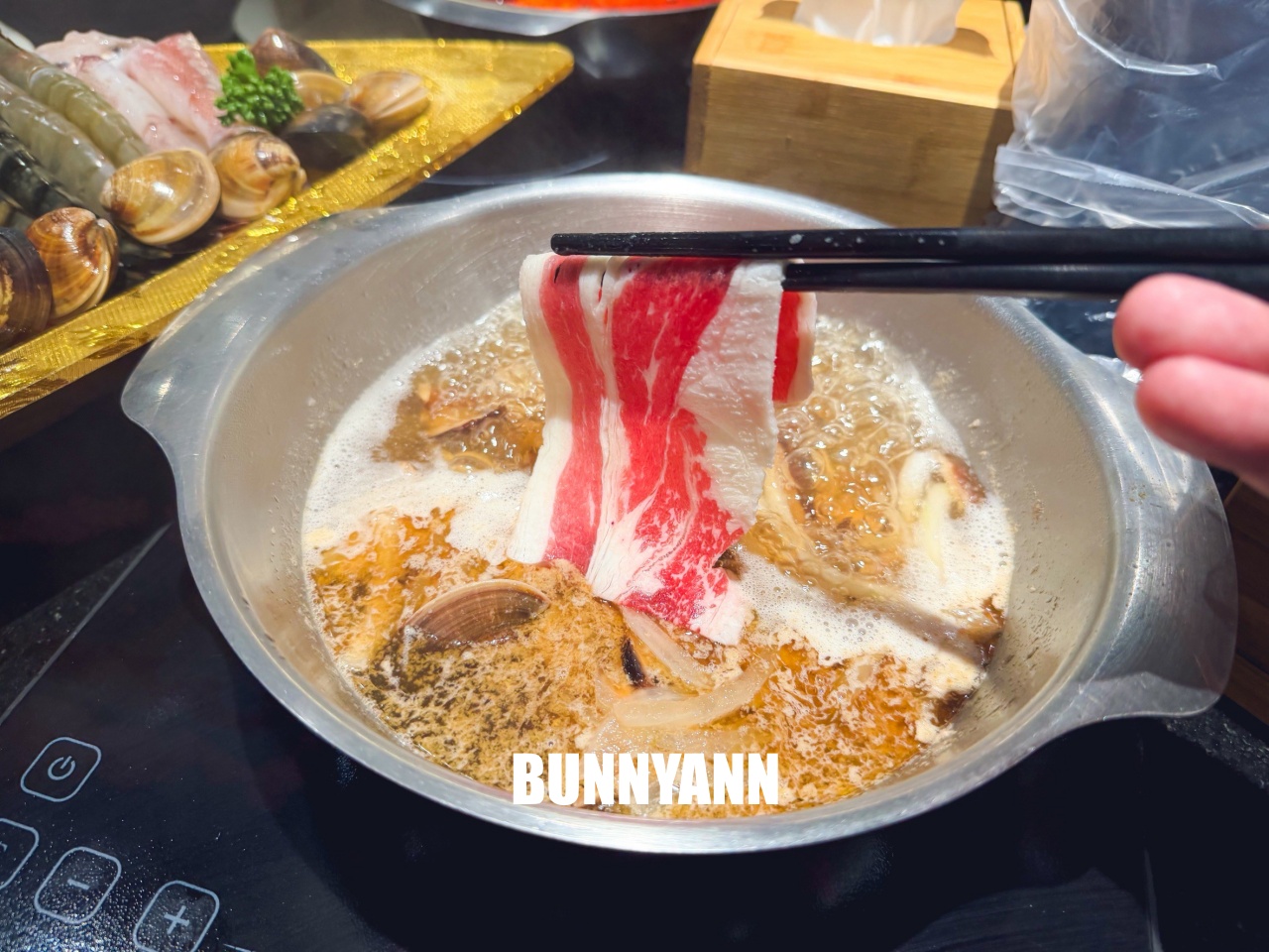 還很多人沒吃過！是鍋物吃到飽店家，最低消費399吃超飽，近百種食材是招牌主打