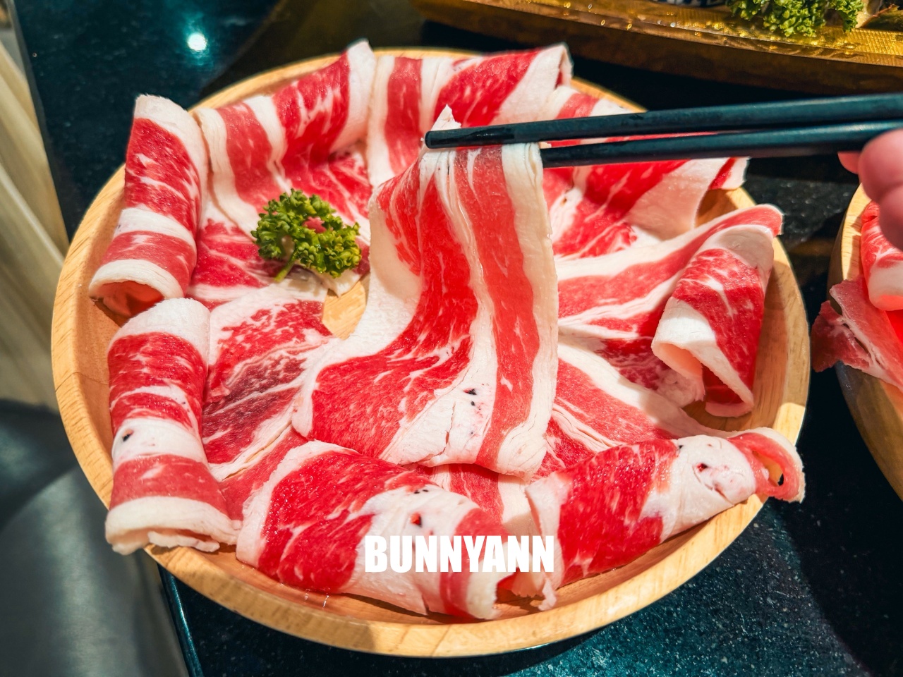 還很多人沒吃過！是鍋物吃到飽店家，最低消費399吃超飽，近百種食材是招牌主打