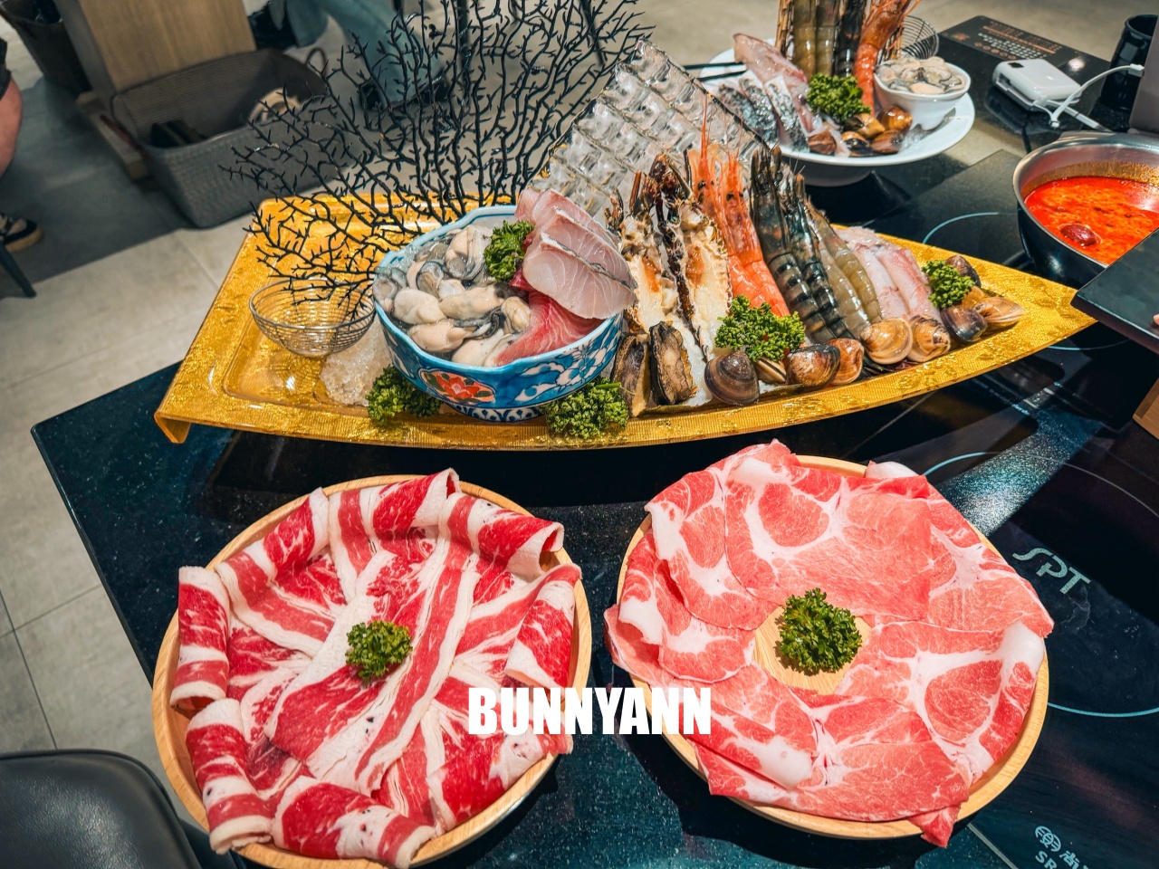 還很多人沒吃過！是鍋物吃到飽店家，最低消費399吃超飽，近百種食材是招牌主打