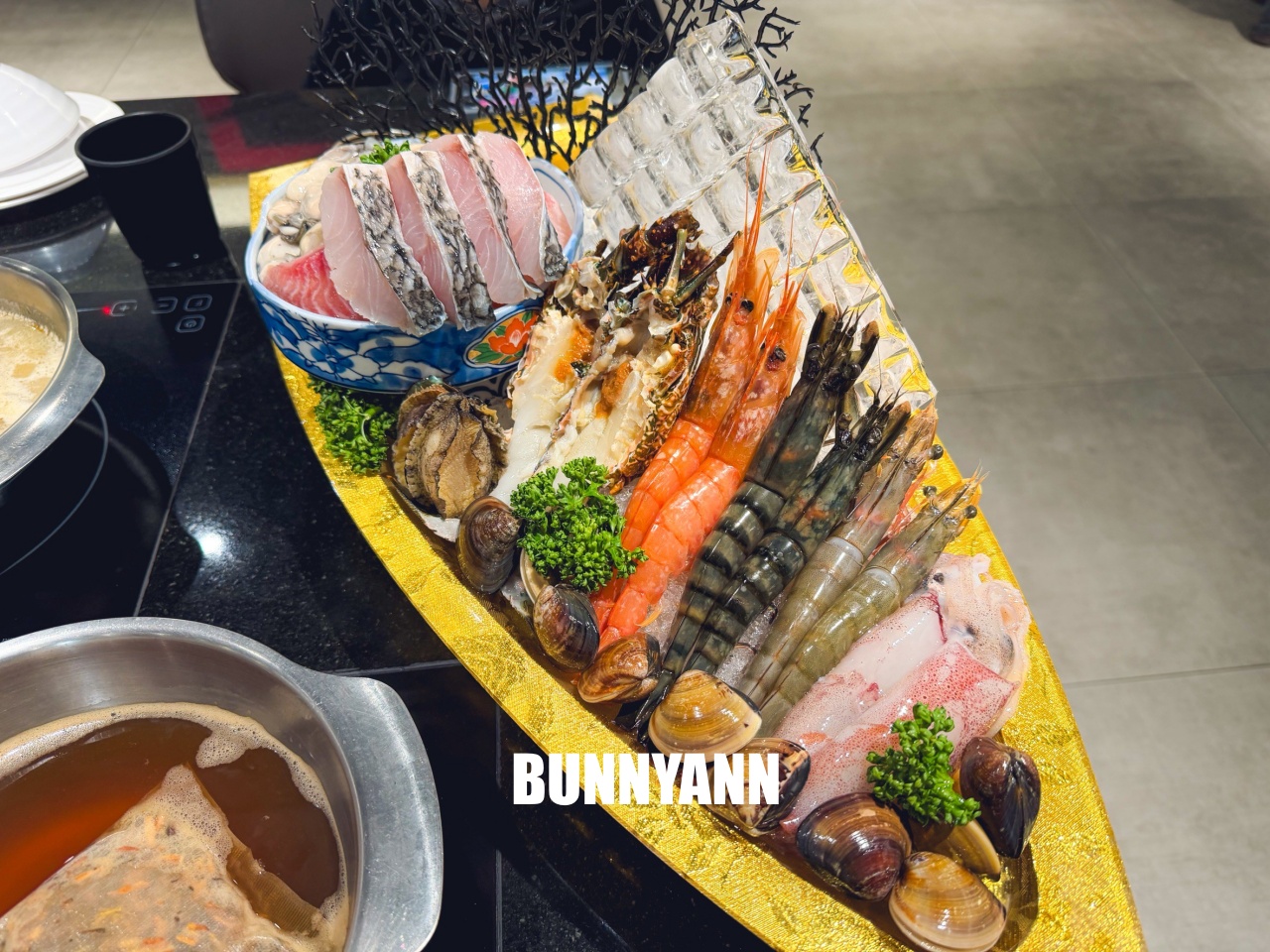還很多人沒吃過！是鍋物吃到飽店家，最低消費399吃超飽，近百種食材是招牌主打