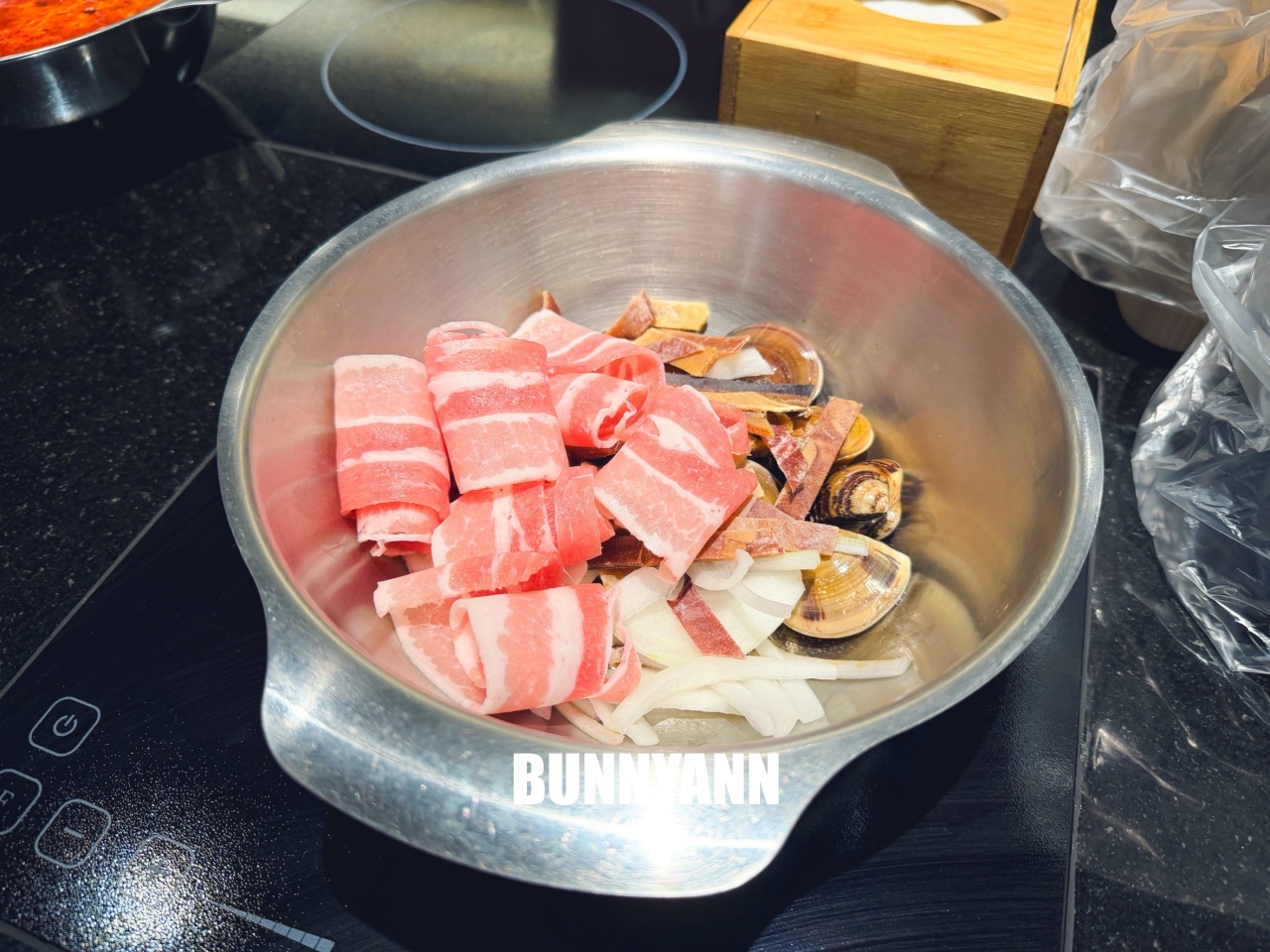 還很多人沒吃過！是鍋物吃到飽店家，最低消費399吃超飽，近百種食材是招牌主打