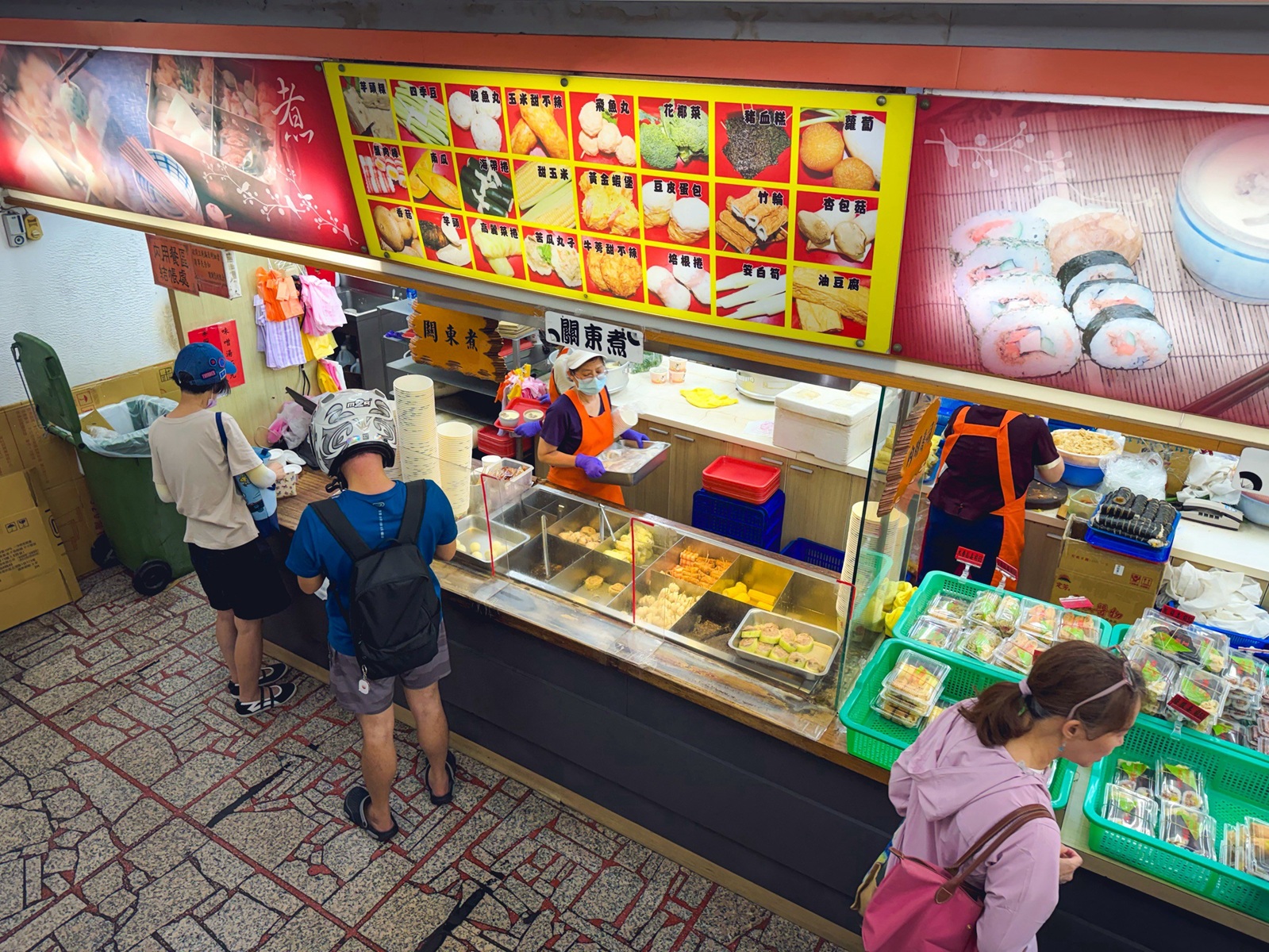 知名度非常高，是親民壽司店，24小時不打烊好厲害，關東煮也是招牌主打