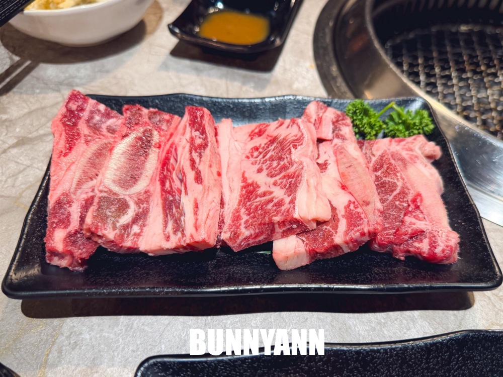 桃園最強燒肉吃到飽！三柒燒肉專門店桃園中華店，CP值超高頂級日本和牛、豐富自助吧隨你吃！