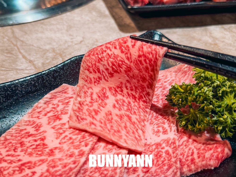 桃園最強燒肉吃到飽！三柒燒肉專門店桃園中華店，CP值超高頂級日本和牛、豐富自助吧隨你吃！