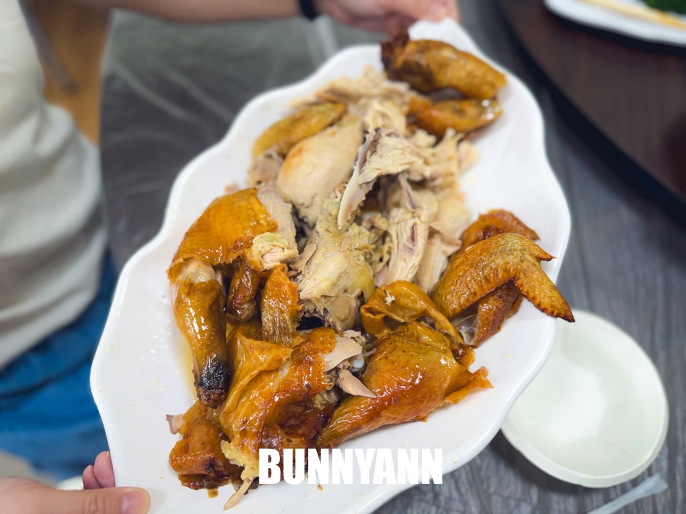南投竹山必吃美食！以鵝傳鵝竹山總店，最強銷魂燒鵝與超狂海鮮米粉湯，水準超高的聚餐首選