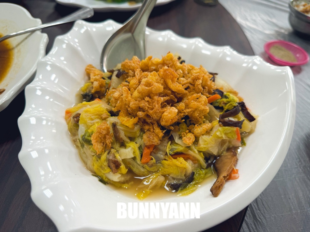 南投竹山必吃美食！以鵝傳鵝竹山總店，最強銷魂燒鵝與超狂海鮮米粉湯，水準超高的聚餐首選