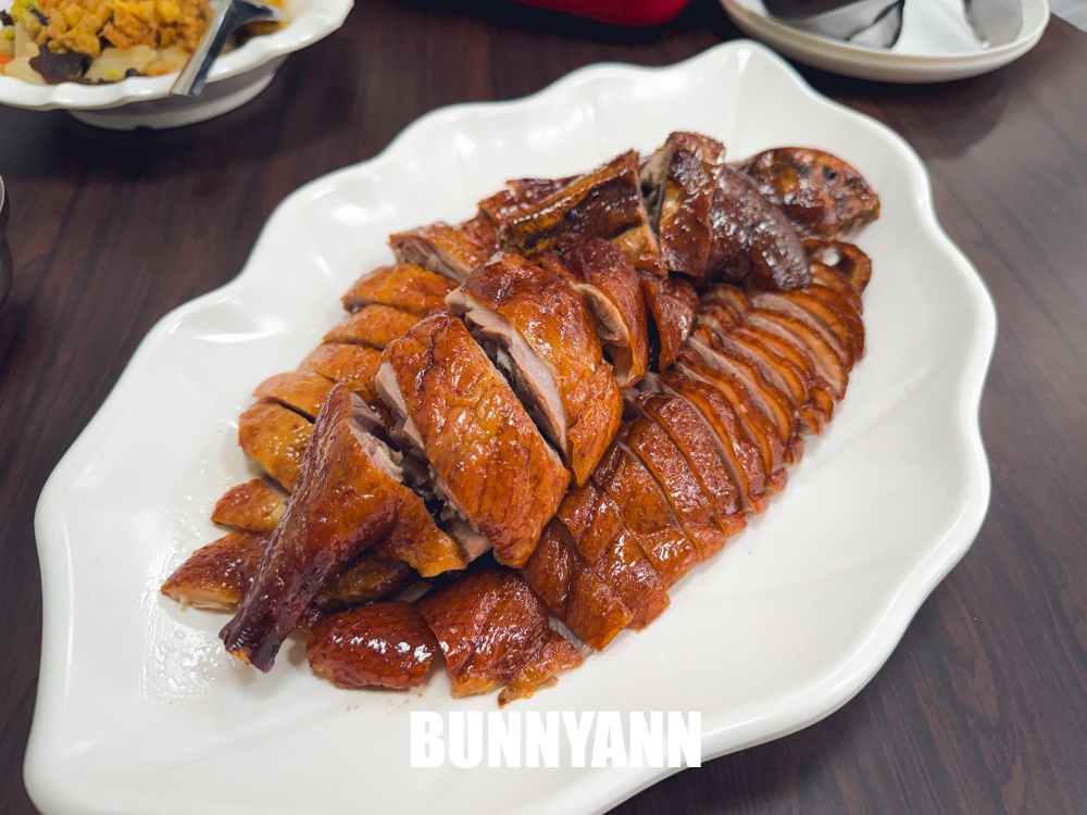 南投竹山必吃美食！以鵝傳鵝竹山總店，最強銷魂燒鵝與超狂海鮮米粉湯，水準超高的聚餐首選