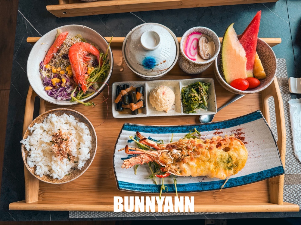 宜蘭礁溪美食【光鮮生活美食館】隱藏版高水準龍蝦定食套餐，停車超方便！