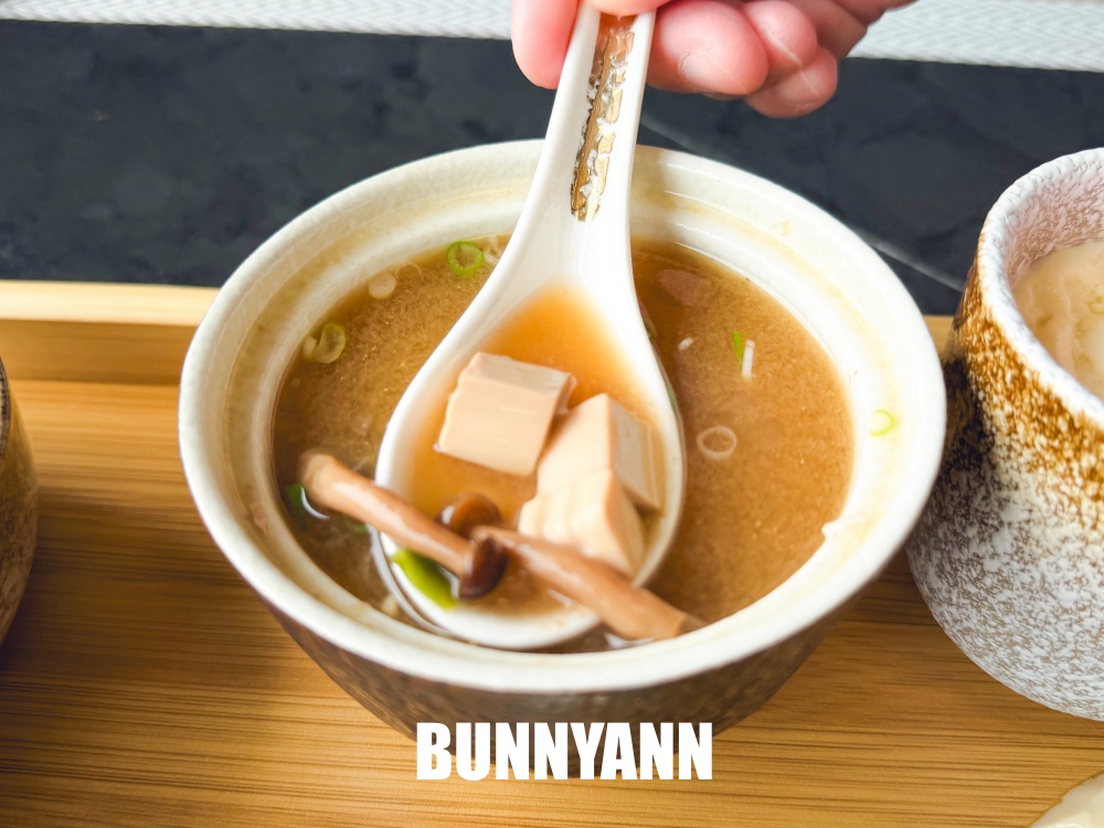 宜蘭礁溪美食【光鮮生活美食館】隱藏版高水準龍蝦定食套餐，停車超方便！