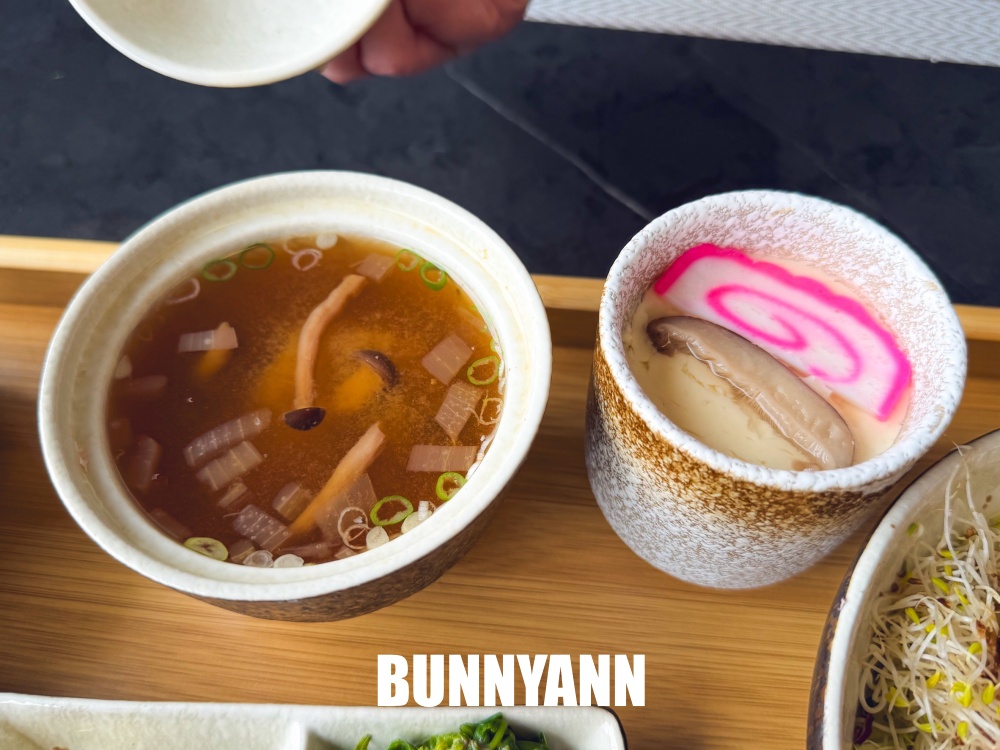 宜蘭礁溪美食【光鮮生活美食館】隱藏版高水準龍蝦定食套餐，停車超方便！