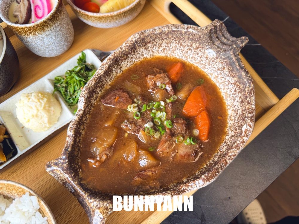 宜蘭礁溪美食【光鮮生活美食館】隱藏版高水準龍蝦定食套餐，停車超方便！