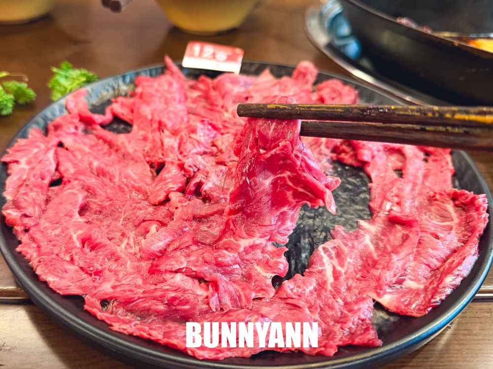 台北中山美食【大隊長老火鍋】最強重慶火鍋，神級九宮格戰盤必吃！