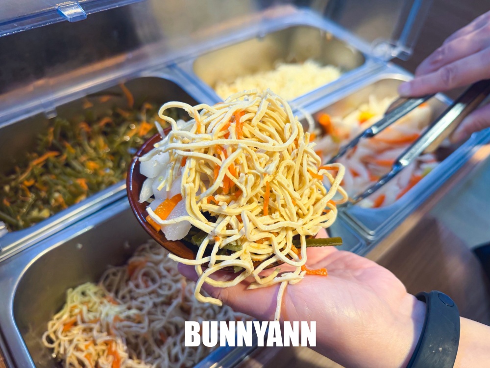 中和美食【秦朝老碗麵】道地陝西風味大份量麵食，手扯麵Q彈必吃