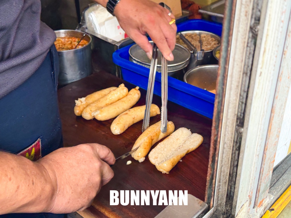 一半人沒吃過，是裝甲車香腸店家，點個一組就很過癮，糯米腸也是招牌