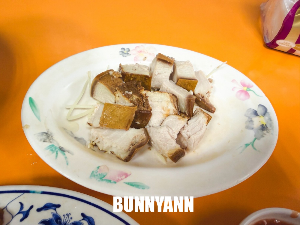 誰說要排很久，三代傳承切仔麵隱藏麵店，激推乾麵與白斬雞，十五分鐘就入座