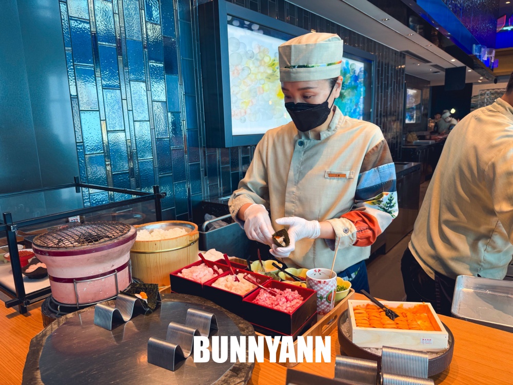 半數人沒吃過,是海產吃到飽店,最高3880就很過癮,高空86樓吃飯是主打 半數人沒吃過,是海產吃到飽店,最高3880就很過癮,高空86樓吃飯是主打