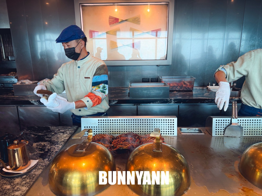 半數人沒吃過，是海產吃到飽店，最高3880就很過癮，高空86樓吃飯是主打