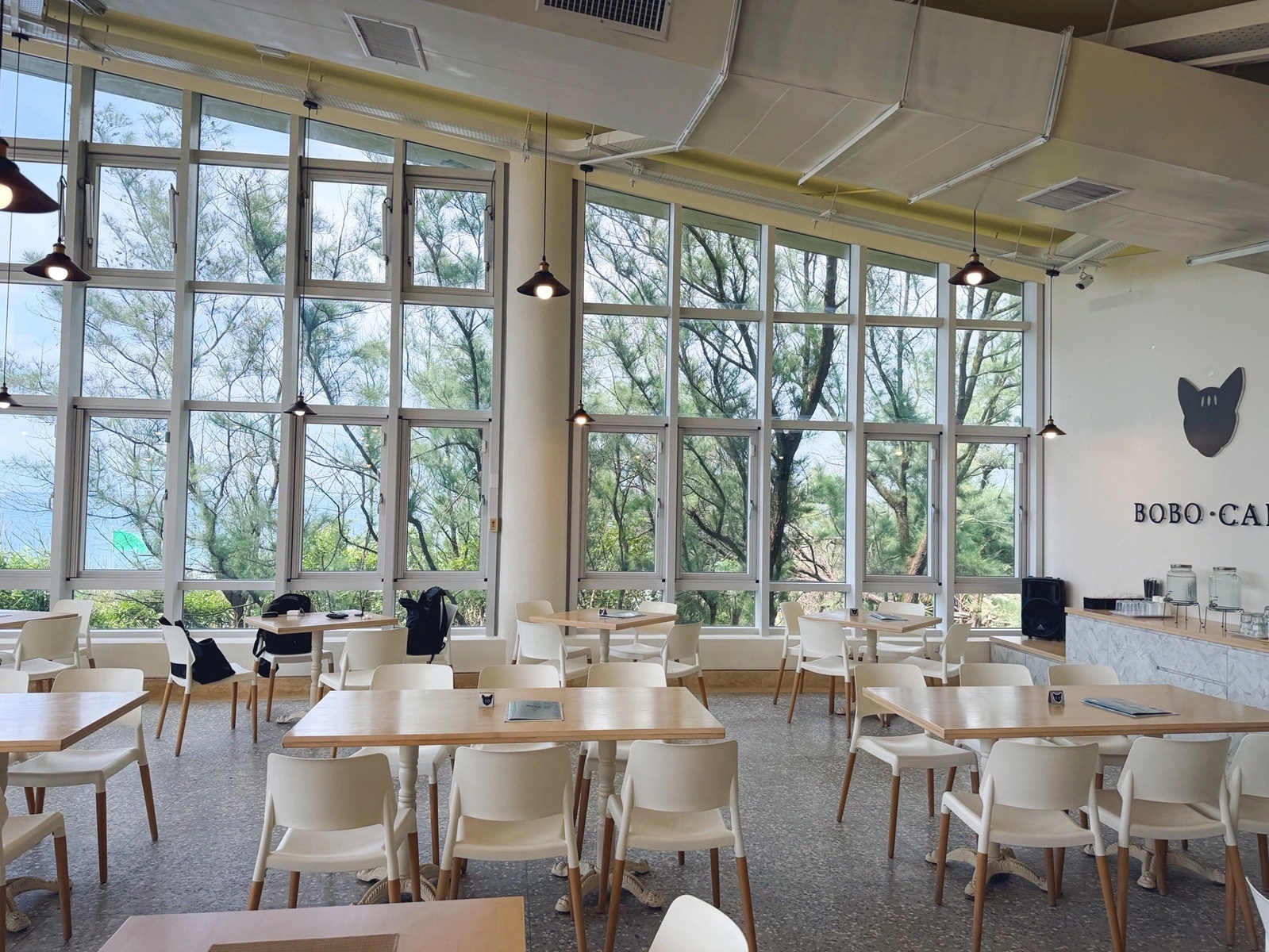豹豹咖啡海邊館