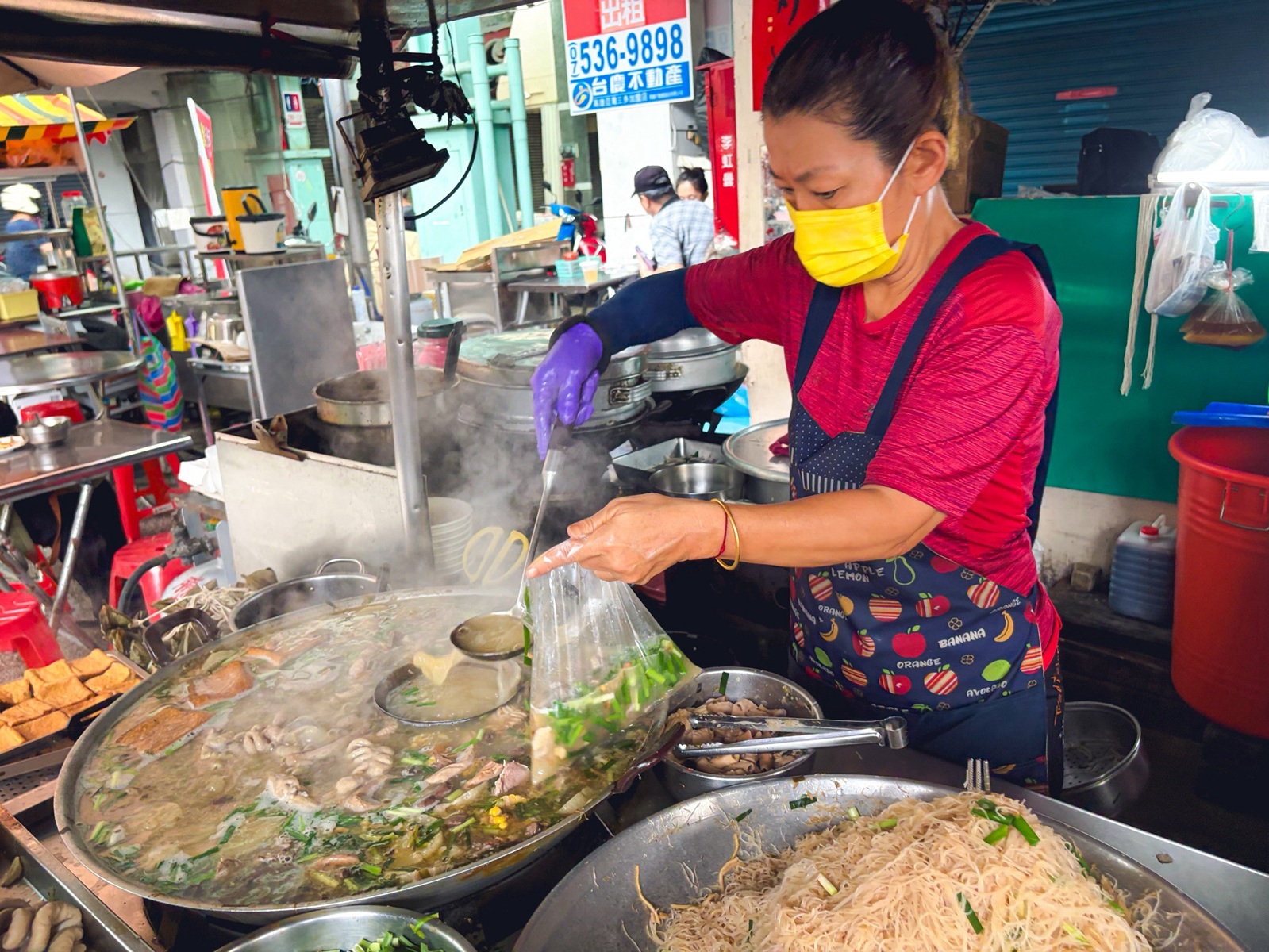 附近鄰居才知道阿蘭古早味，傳承三代的66年老店，綜合豬雜湯超澎湃