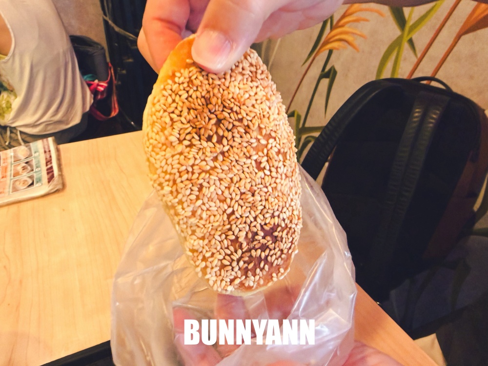 誰說這家不好,是中式早餐店家,位在二樓人多到滿出來,燒餅鹹豆漿是招牌 誰說這家不好,是中式早餐店家,位在二樓人多到滿出來,燒餅鹹豆漿是招牌