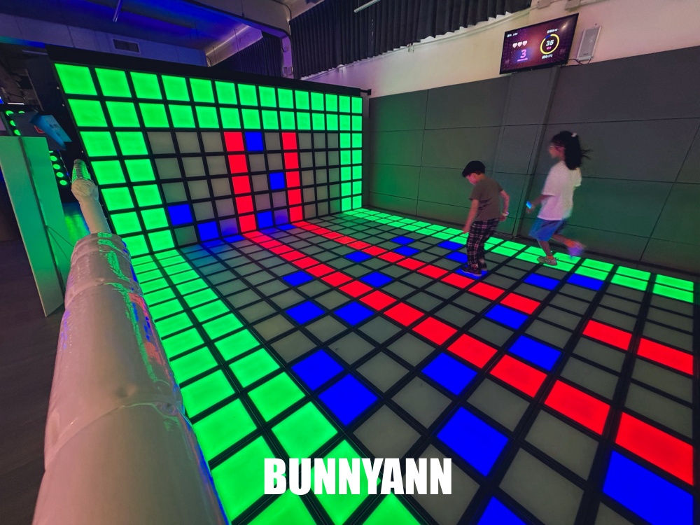 全家放電首選！空氣島光境館室內樂園，必玩發光跳動格子，大人小孩都愛玩