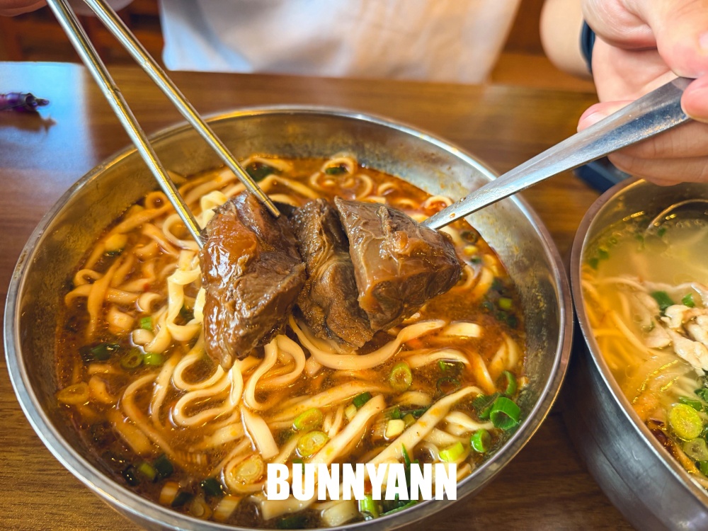 吃麵送豆花免費吃到飽！老皮牛肉麵肉多麵Ｑ，在地超高CP值必吃推薦