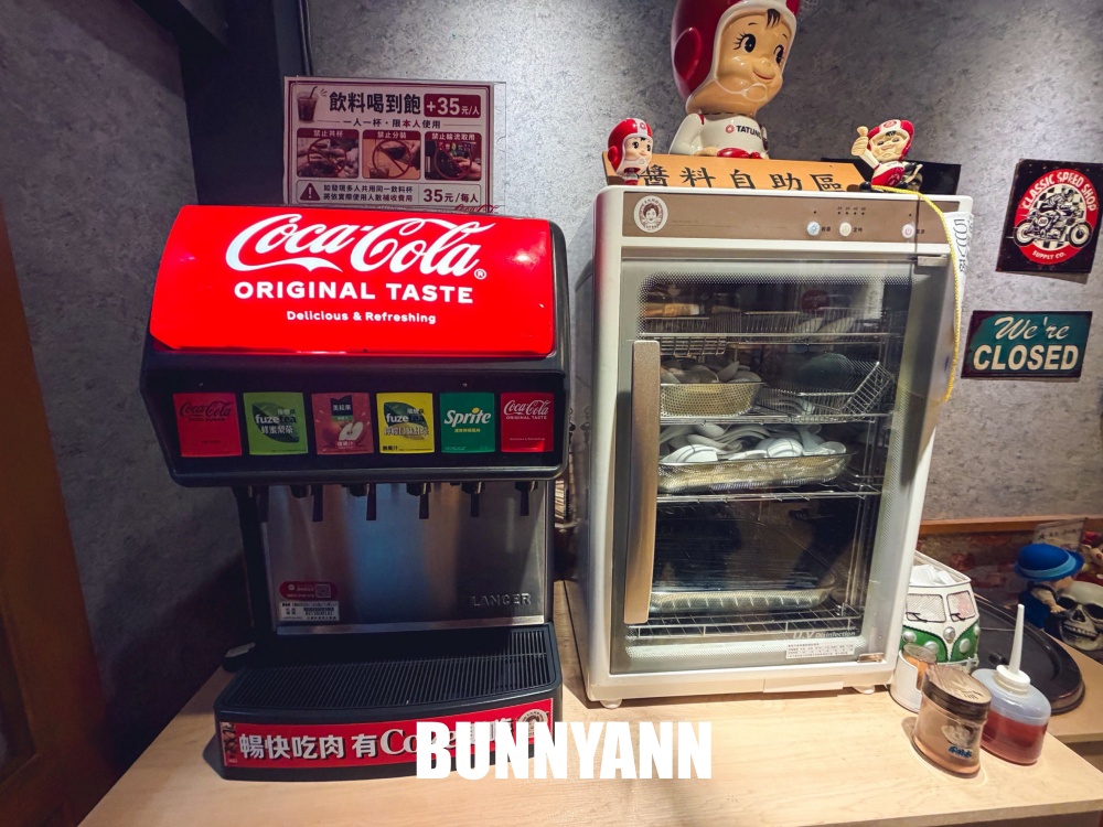 這家魚丸湯店家重新營業，很多人還沒來吃，包子跟阿給都是必吃