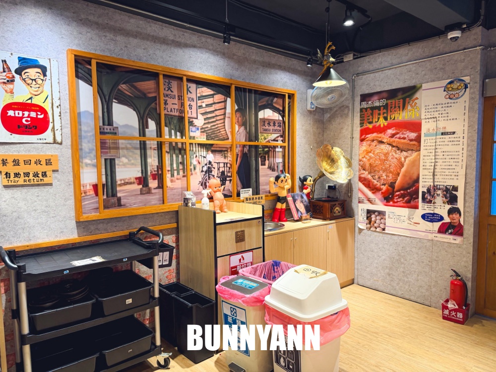 這家魚丸湯店家重新營業，很多人還沒來吃，包子跟阿給都是必吃