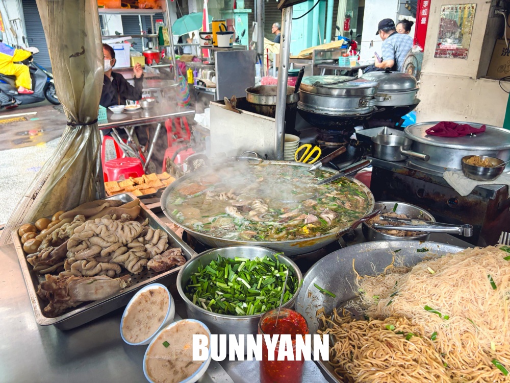 附近鄰居才知道阿蘭古早味，傳承三代的66年老店，綜合豬雜湯超澎湃