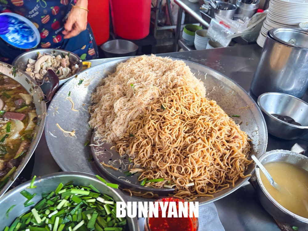 附近鄰居才知道阿蘭古早味，傳承三代的66年老店，綜合豬雜湯超澎湃