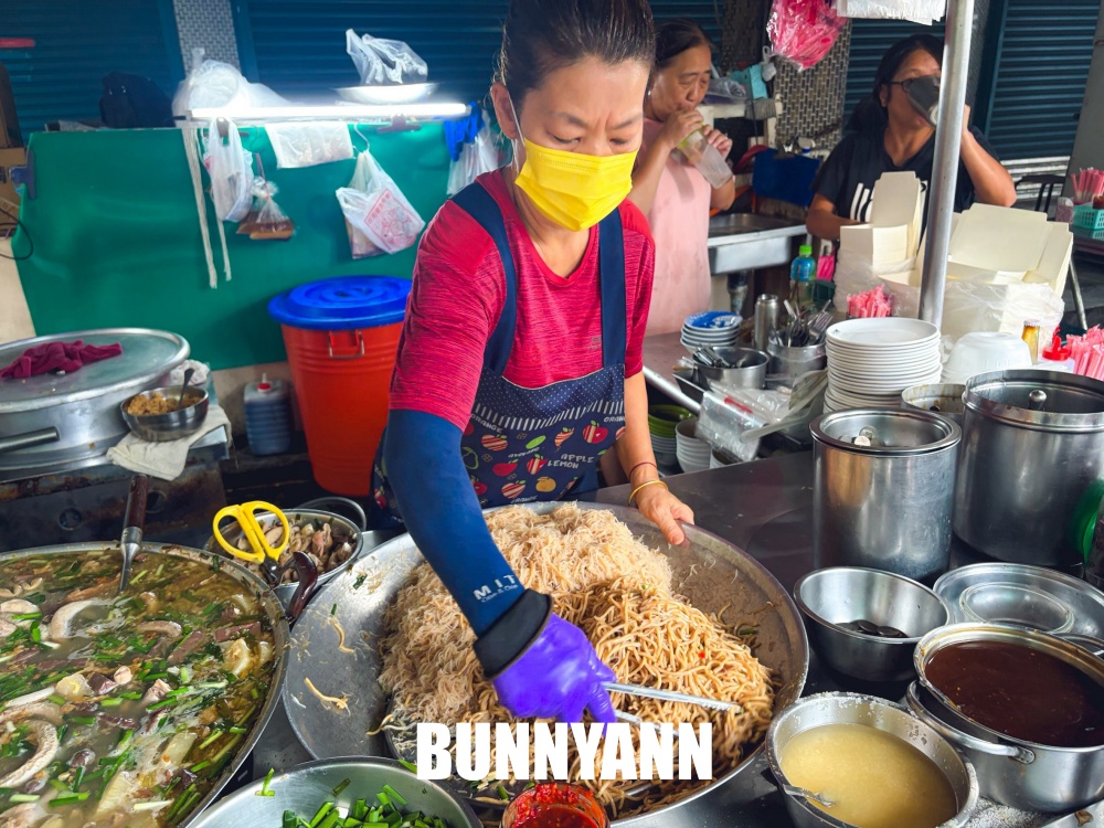 附近鄰居才知道阿蘭古早味，傳承三代的66年老店，綜合豬雜湯超澎湃