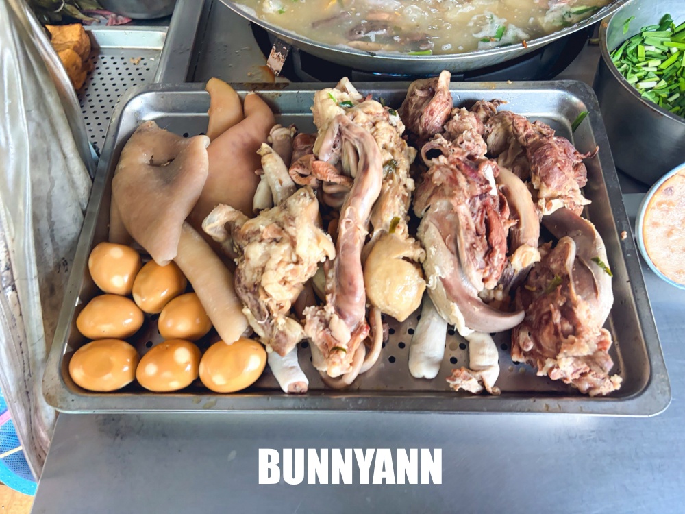 附近鄰居才知道阿蘭古早味，傳承三代的66年老店，綜合豬雜湯超澎湃