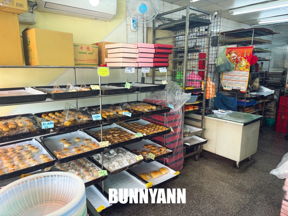 本來只想買個麵包，結果33元蛋黃酥意外好吃，連傳統糕餅都想打包帶走