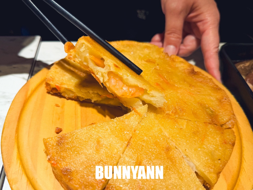 朋友都不吃巷口了，韓國歐巴的鍋巴飯大碗又實在，小菜吃到飽真便宜