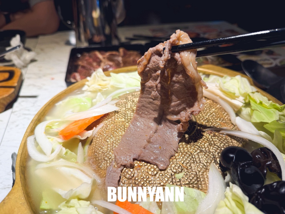 朋友都不吃巷口了，韓國歐巴的鍋巴飯大碗又實在，小菜吃到飽真便宜
